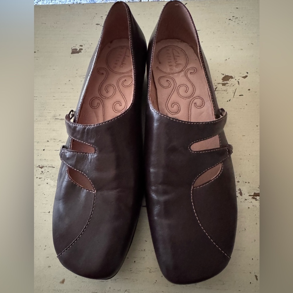 Clark’s Artisan Size 9 M Leather 727080605 Wedge 1.5”